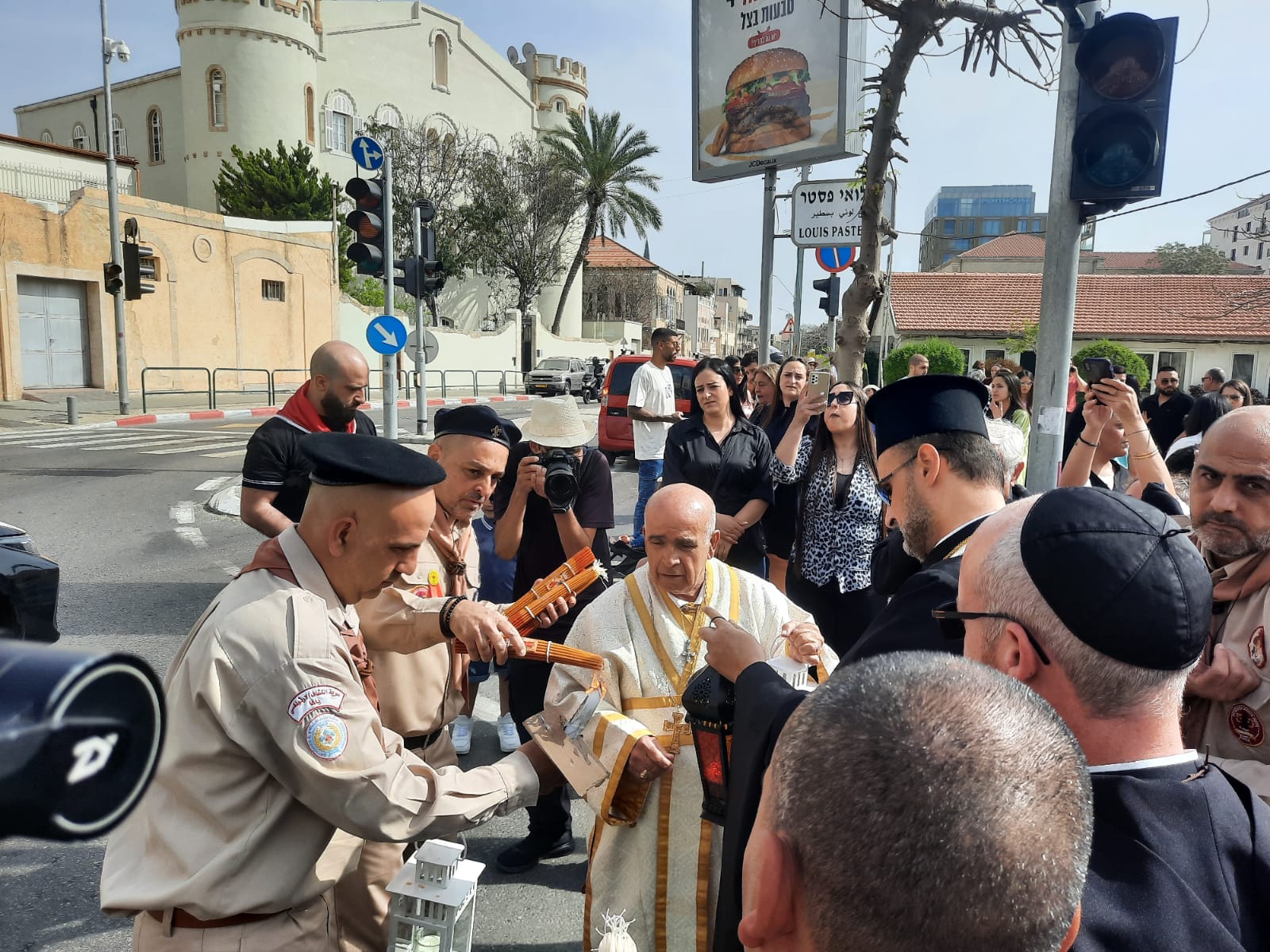 WhatsApp Image 2022-04-24 at 12.11.52 AM.jpeg